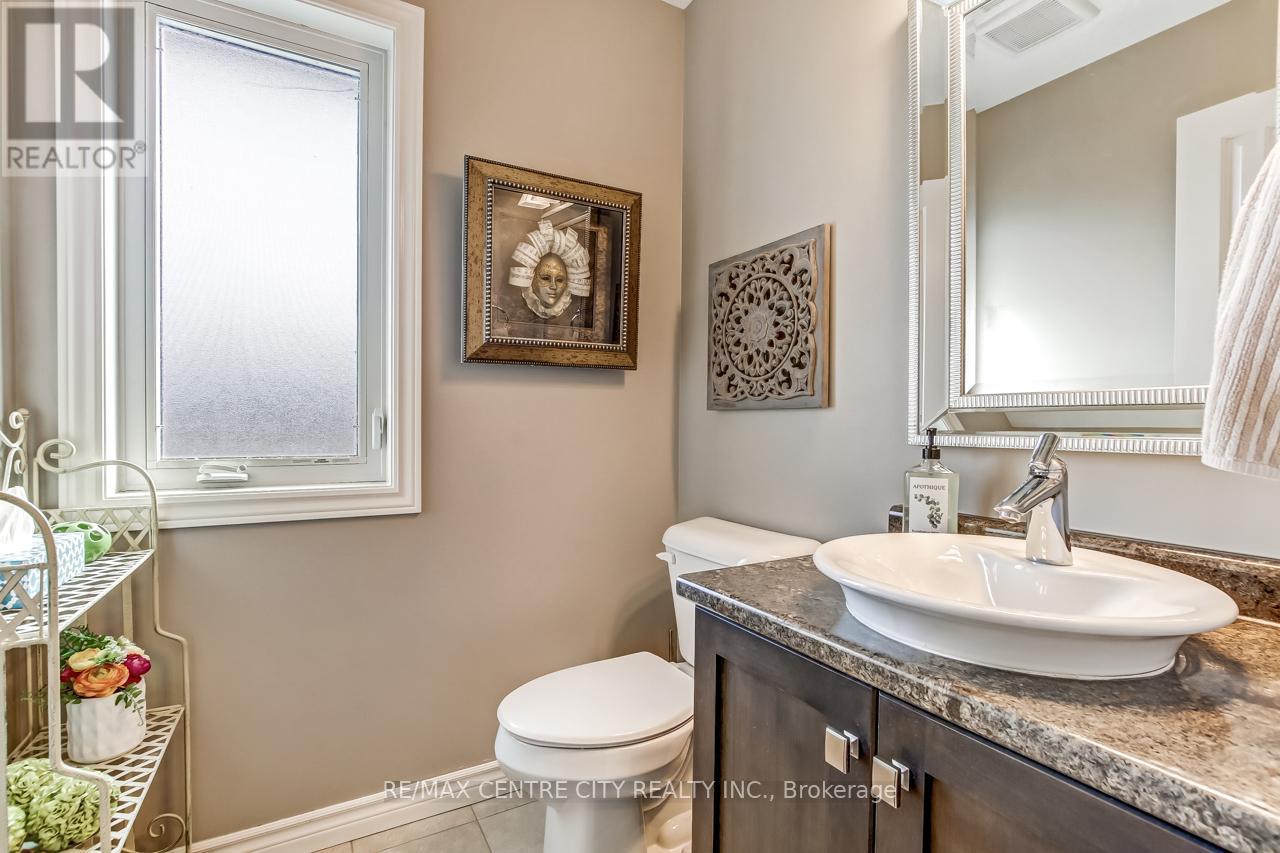 417 Beamish Street, Central Elgin (Port Stanley), Ontario  N5L 0A7 - Photo 6 - X12925118