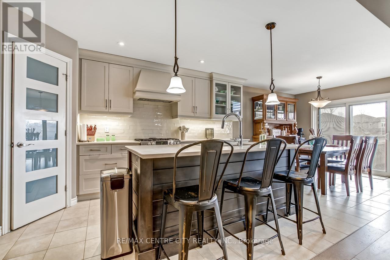 417 Beamish Street, Central Elgin (Port Stanley), Ontario  N5L 0A7 - Photo 9 - X12925118