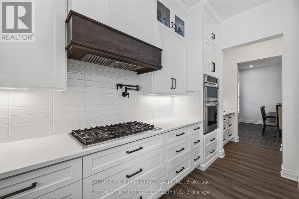 105 Harvest Lane, Thames Centre, Ontario  N0L 1G2 - Photo 11 - X12925168