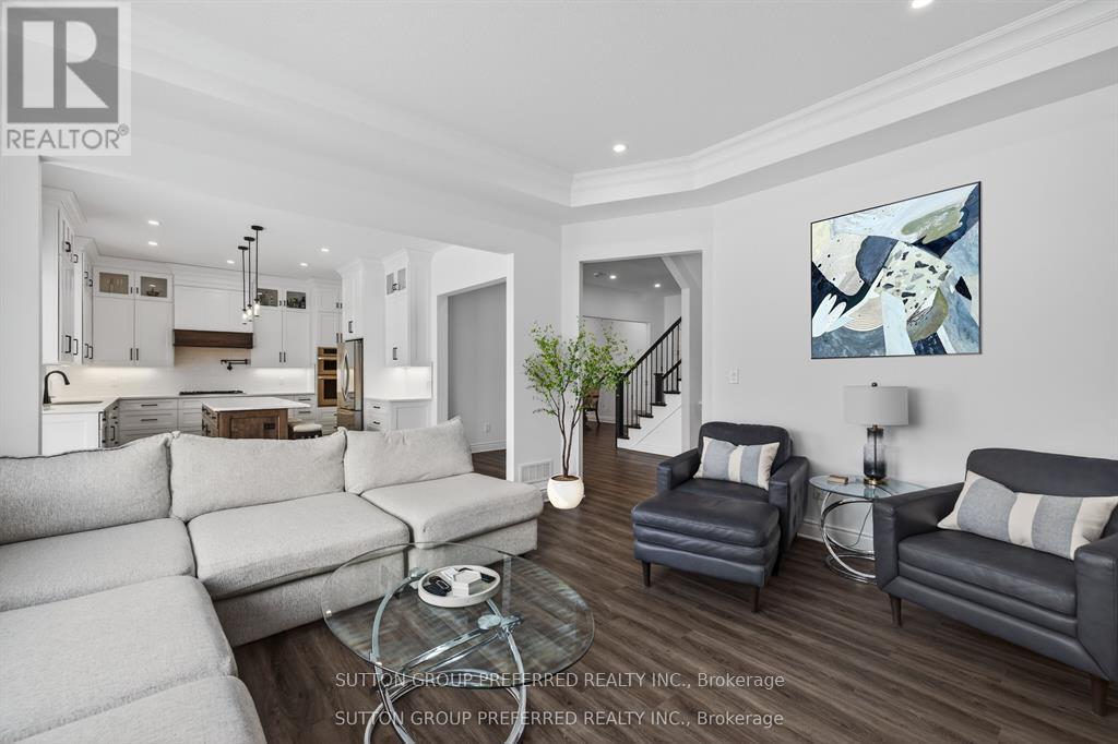 105 Harvest Lane, Thames Centre, Ontario  N0L 1G2 - Photo 17 - X12925168