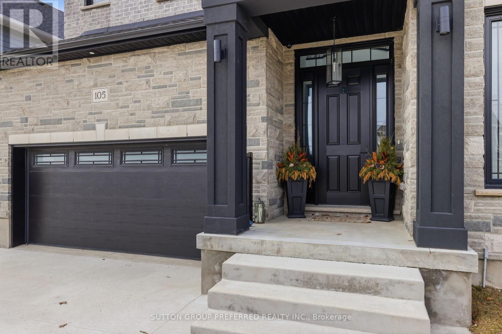 105 Harvest Lane, Thames Centre, Ontario  N0L 1G2 - Photo 2 - X12925168