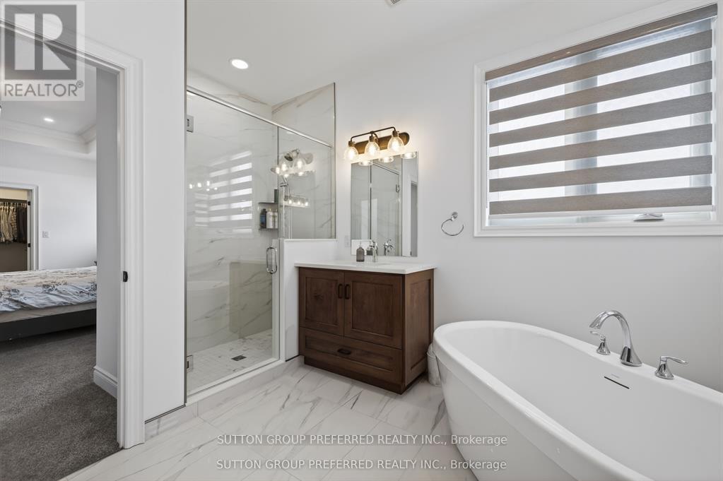 105 Harvest Lane, Thames Centre, Ontario  N0L 1G2 - Photo 24 - X12925168