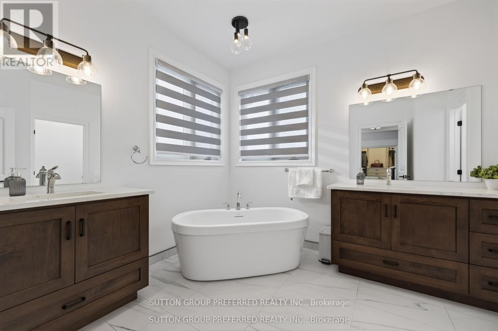 105 Harvest Lane, Thames Centre, Ontario  N0L 1G2 - Photo 25 - X12925168