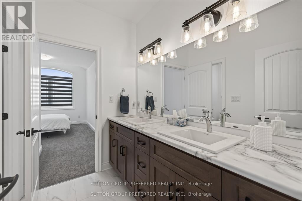 105 Harvest Lane, Thames Centre, Ontario  N0L 1G2 - Photo 27 - X12925168