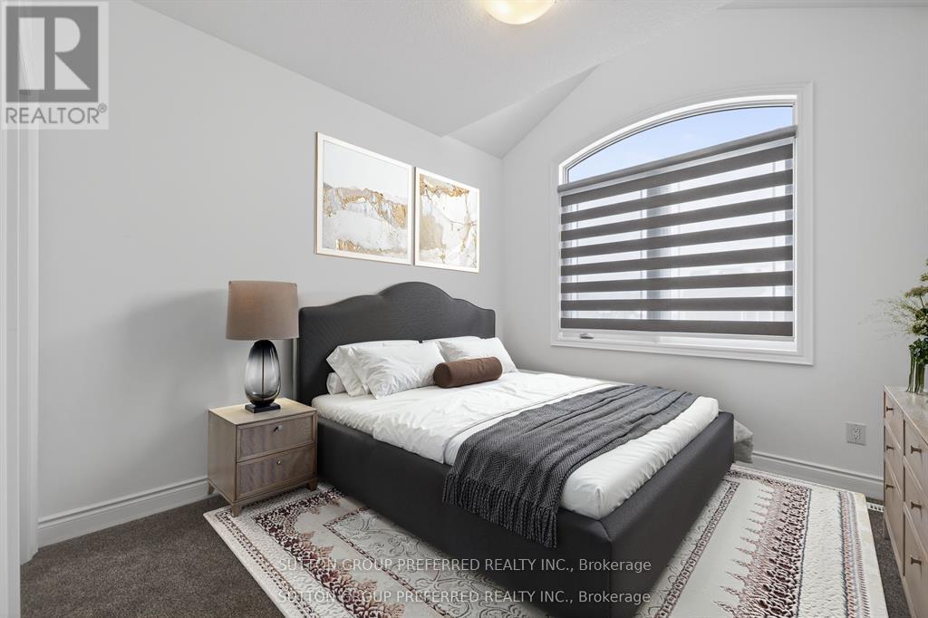 105 Harvest Lane, Thames Centre, Ontario  N0L 1G2 - Photo 29 - X12925168