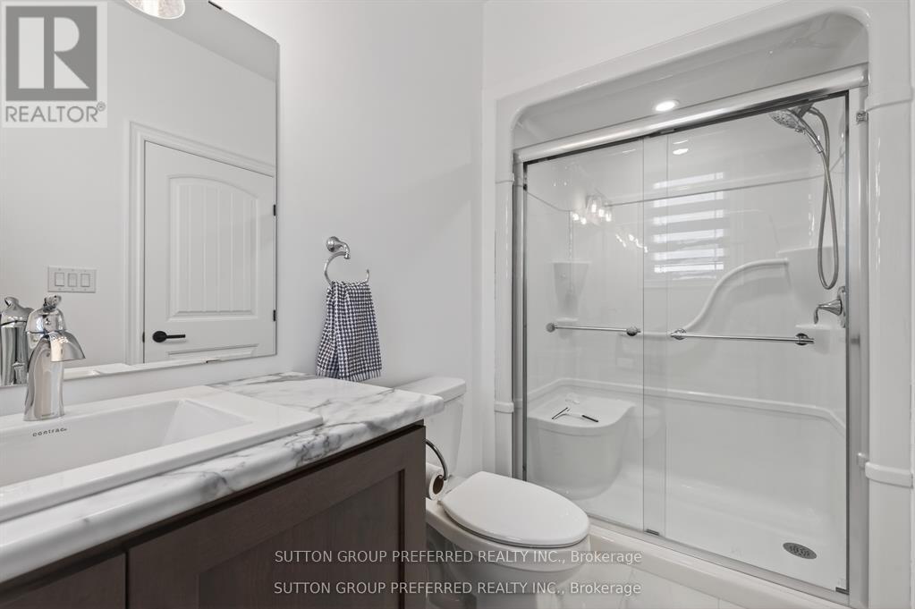 105 Harvest Lane, Thames Centre, Ontario  N0L 1G2 - Photo 37 - X12925168