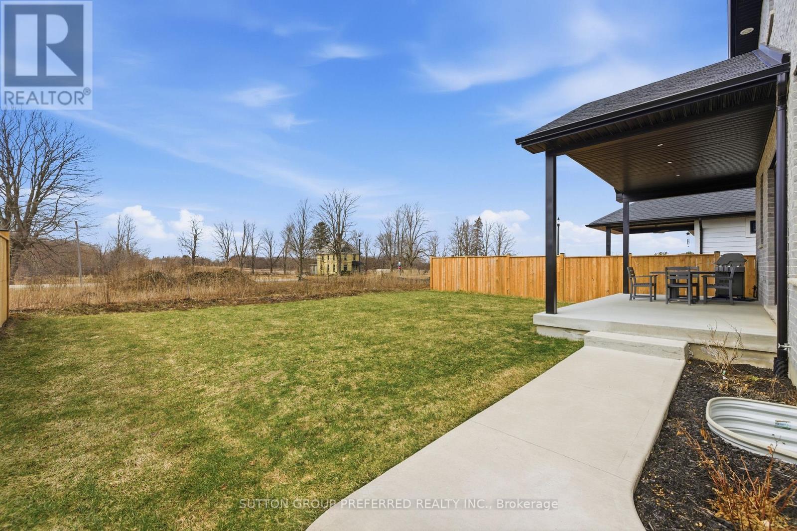 105 Harvest Lane, Thames Centre, Ontario  N0L 1G2 - Photo 48 - X12925168