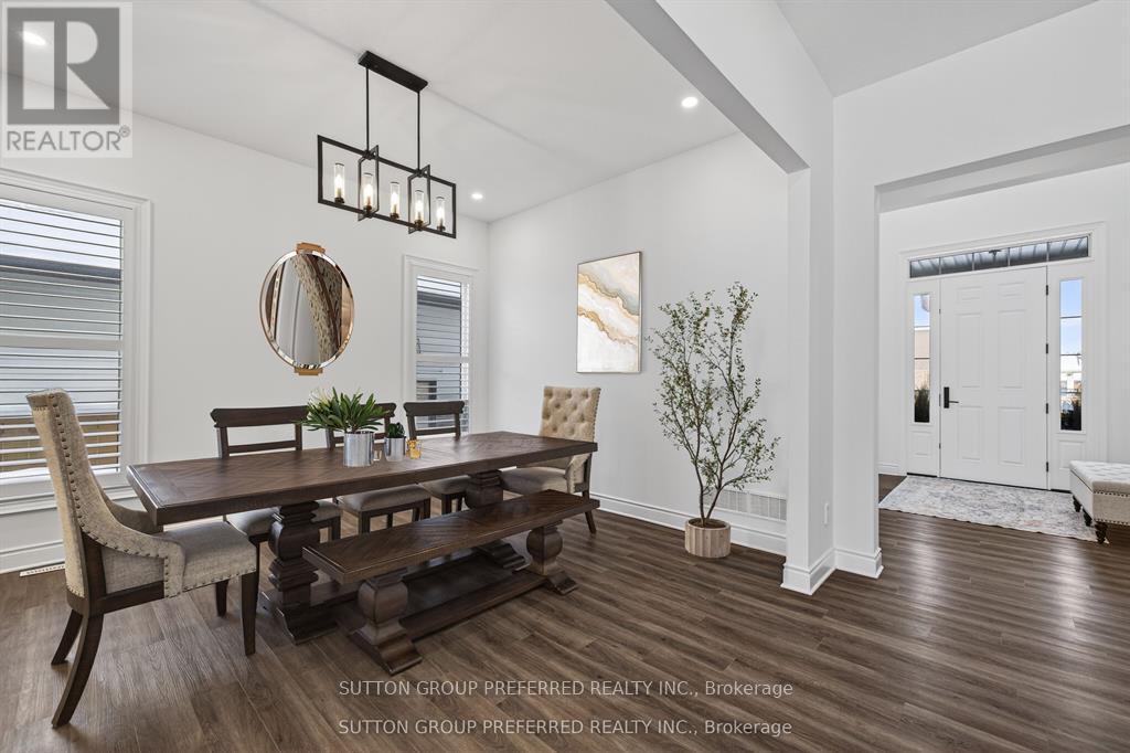 105 Harvest Lane, Thames Centre, Ontario  N0L 1G2 - Photo 7 - X12925168