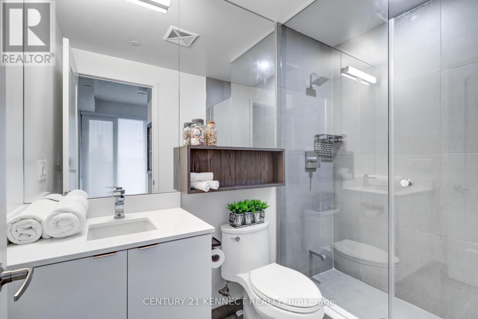 504 - 70 Princess Street, Toronto, Ontario  M5A 0X6 - Photo 22 - C12925090