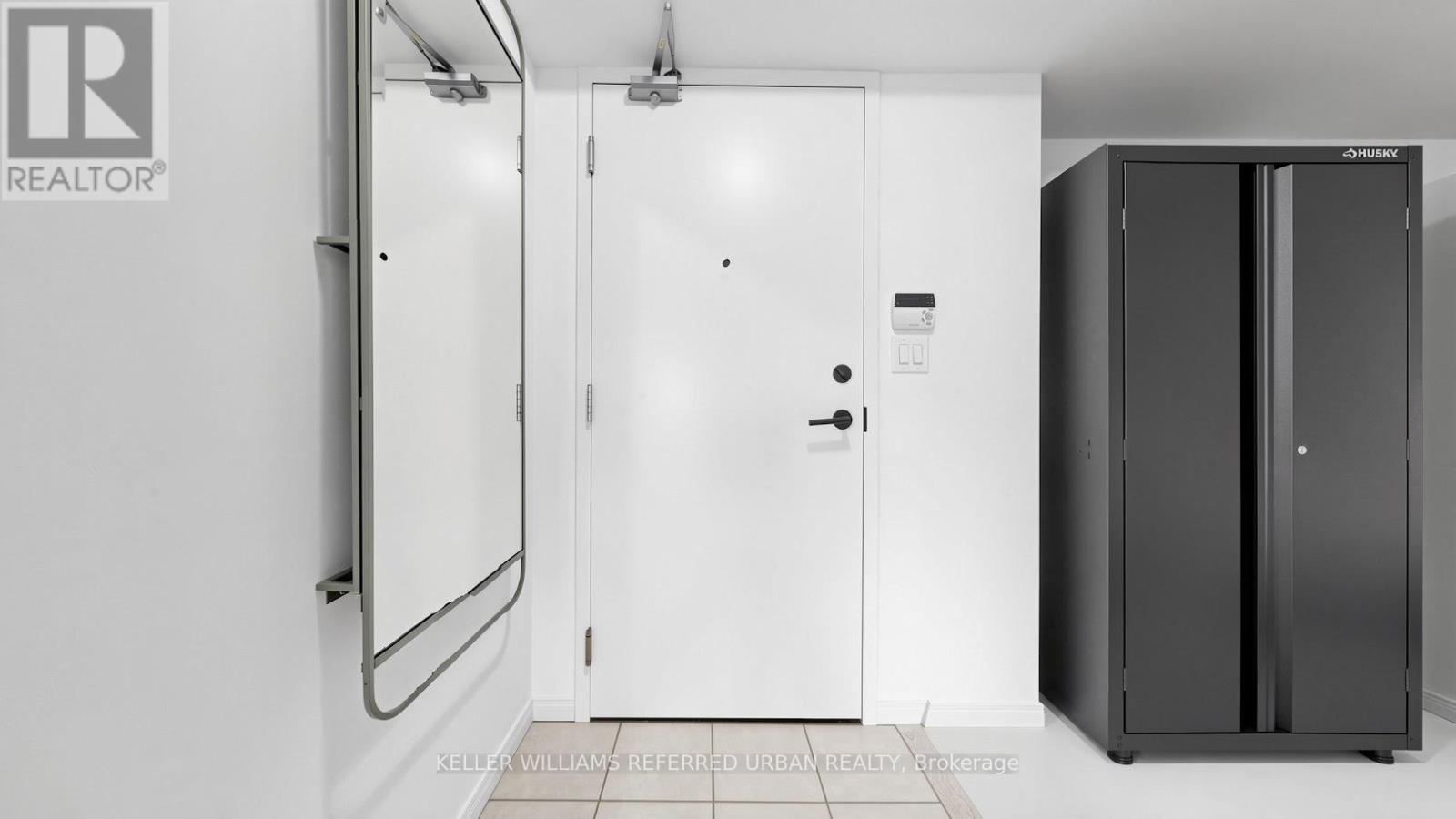 614 - 120 Dallimore Circle, Toronto, Ontario  M3C 4J1 - Photo 5 - C12925096