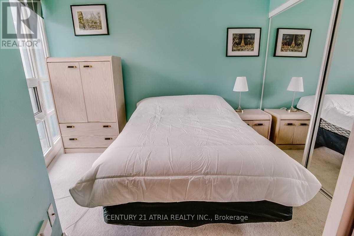 805 - 15 Bruyeres Mews, Toronto, Ontario  M5V 0A7 - Photo 11 - C12925230