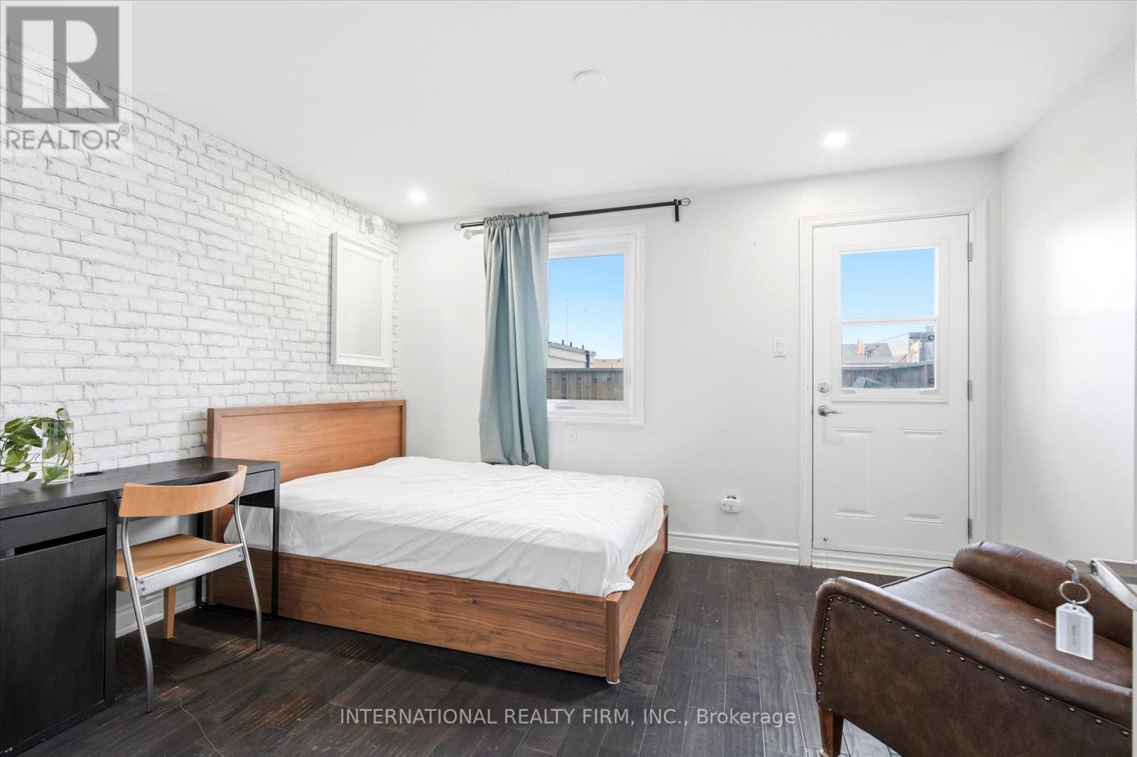 568 Delaware Avenue N, Toronto, Ontario  M6H 2V2 - Photo 14 - C12925296