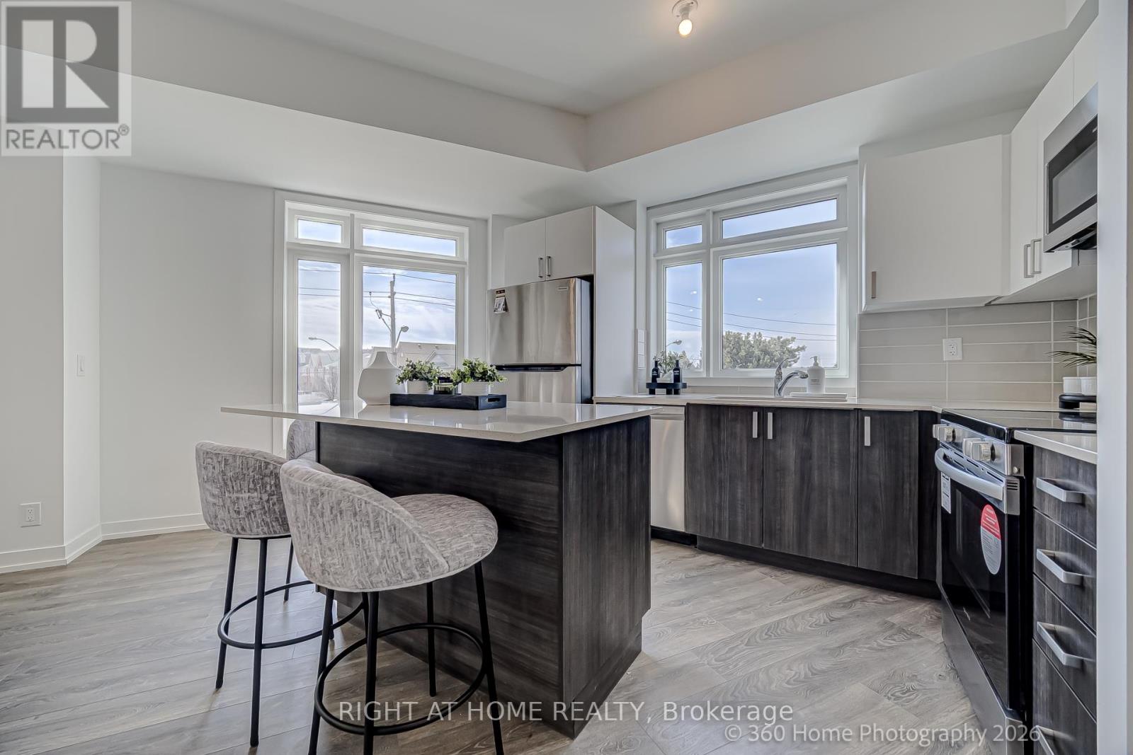 1 Case Ootes Drive, Toronto, Ontario  M4A 0A9 - Photo 13 - C12925306