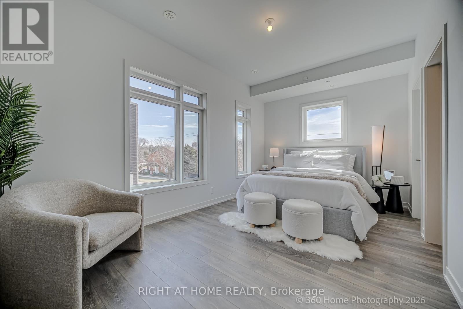 1 Case Ootes Drive, Toronto, Ontario  M4A 0A9 - Photo 16 - C12925306