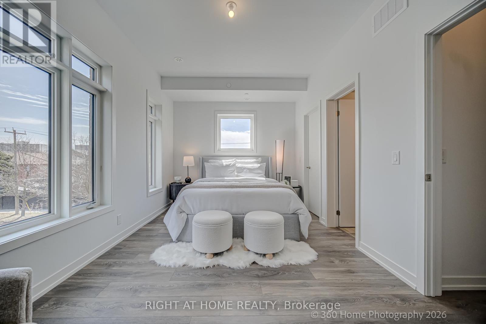 1 Case Ootes Drive, Toronto, Ontario  M4A 0A9 - Photo 17 - C12925306