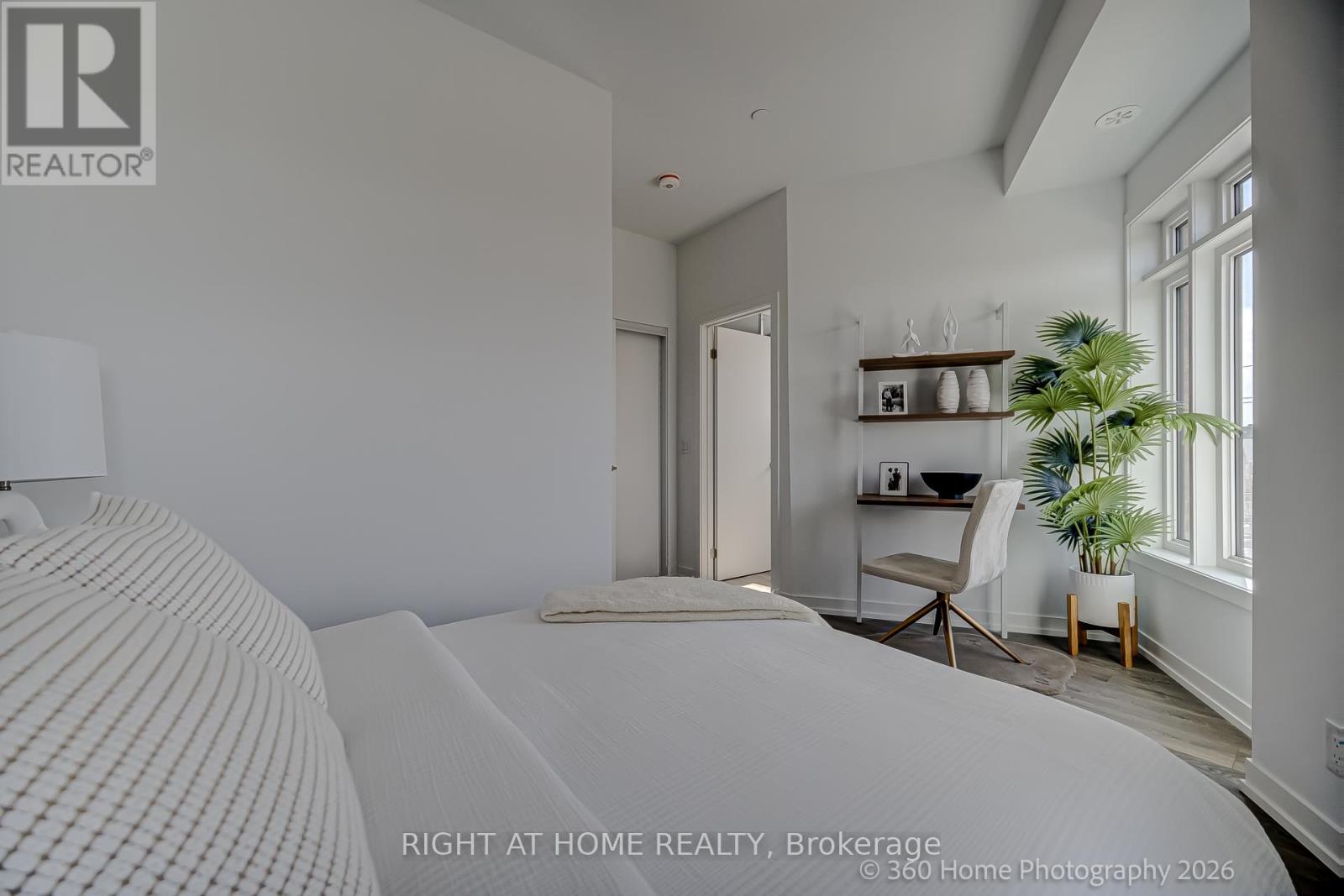 1 Case Ootes Drive, Toronto, Ontario  M4A 0A9 - Photo 22 - C12925306