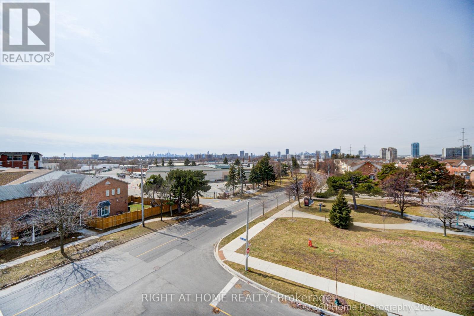 1 Case Ootes Drive, Toronto, Ontario  M4A 0A9 - Photo 33 - C12925306