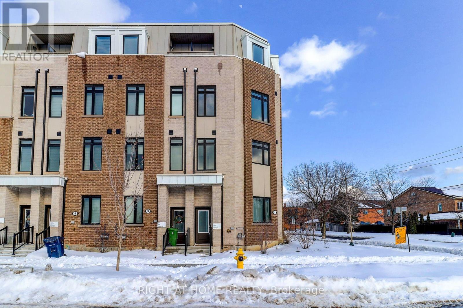 1 Case Ootes Drive, Toronto, Ontario  M4A 0A9 - Photo 36 - C12925306