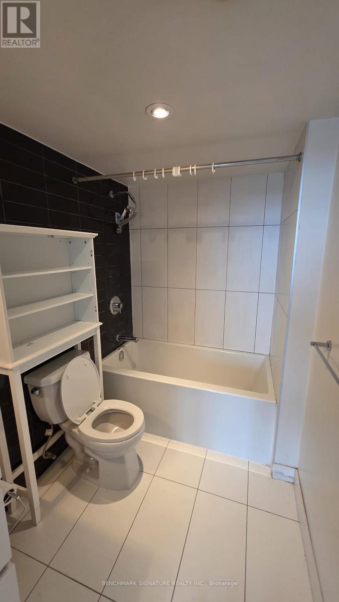 2008 - 85 Queens Wharf Road, Toronto, Ontario M5V 0J9 - Photo 16 - C12925326