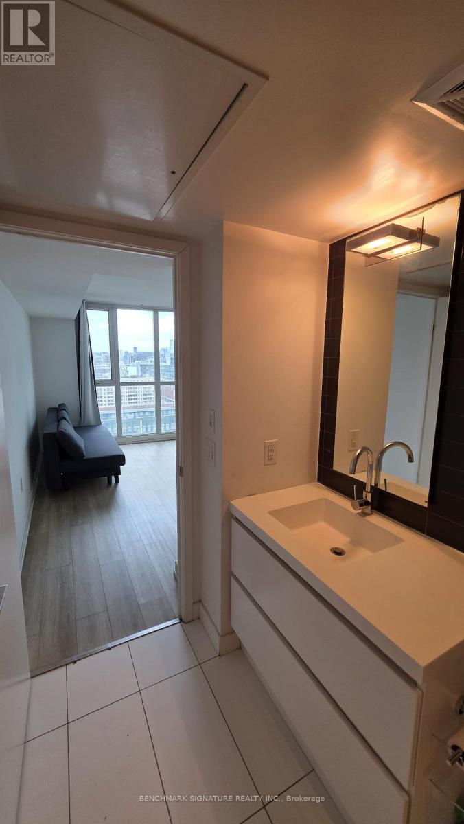 2008 - 85 Queens Wharf Road, Toronto, Ontario M5V 0J9 - Photo 17 - C12925326