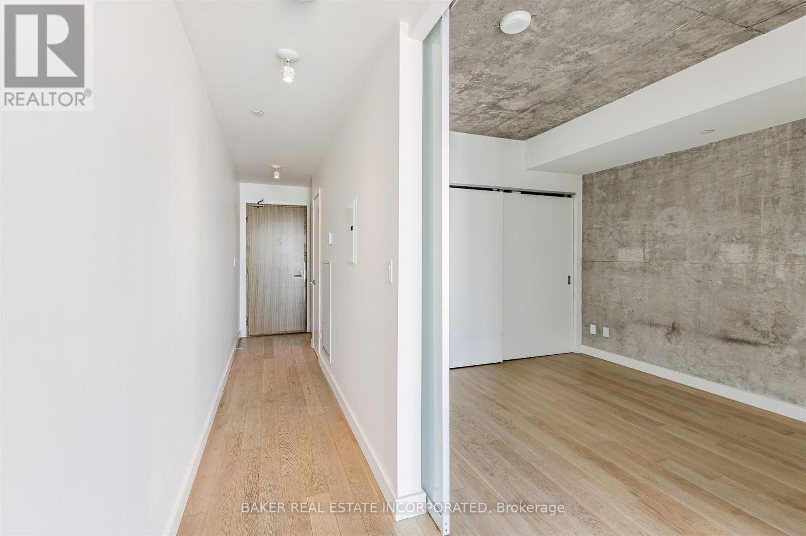 1610 - 111 Bathurst Street, Toronto, Ontario  M5V 0M9 - Photo 10 - C12925338