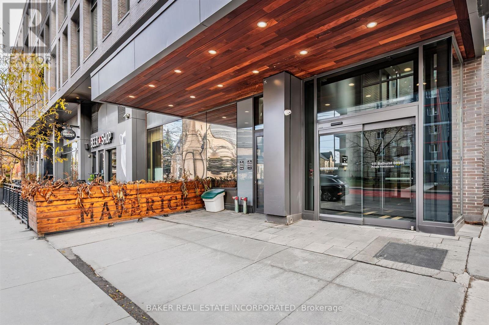 1610 - 111 Bathurst Street, Toronto, Ontario  M5V 0M9 - Photo 6 - C12925338