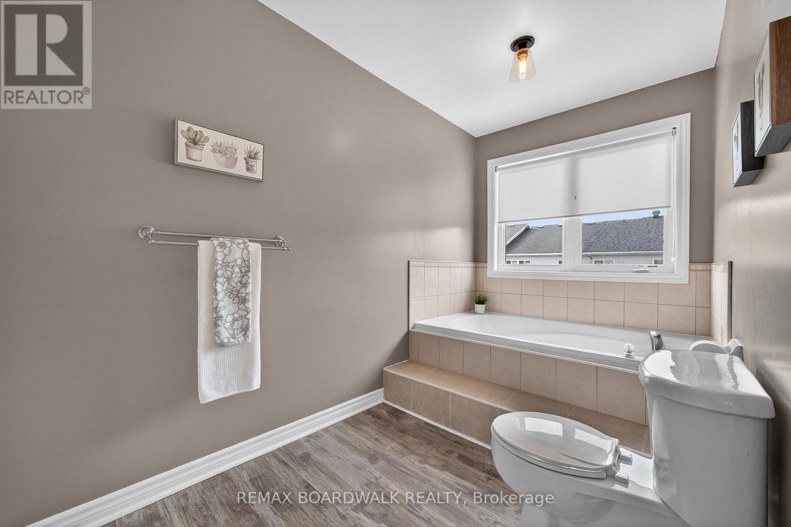 85 Woliston Crescent, Ottawa, Ontario  K2W 1G2 - Photo 27 - X12925080