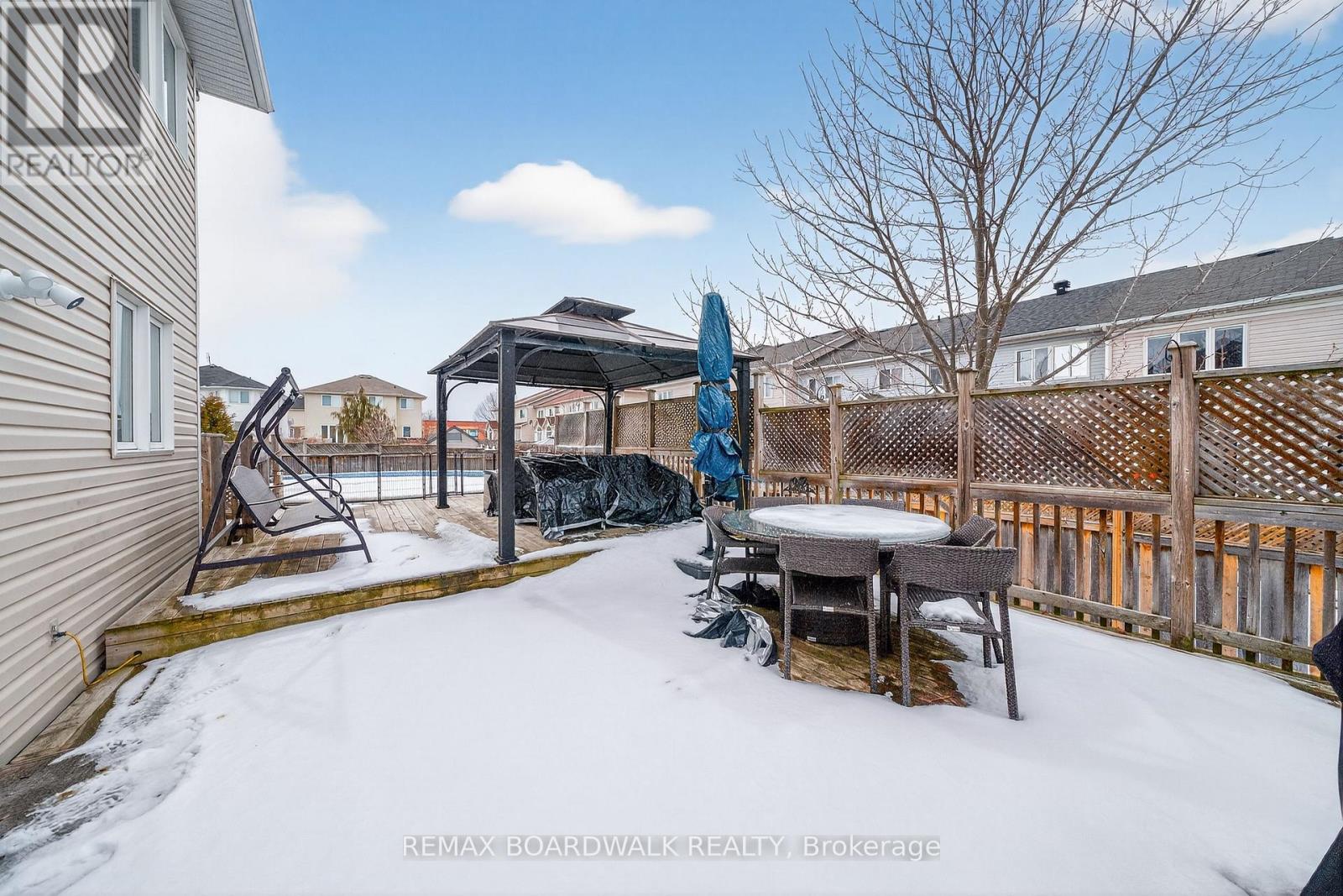 85 Woliston Crescent, Ottawa, Ontario  K2W 1G2 - Photo 44 - X12925080