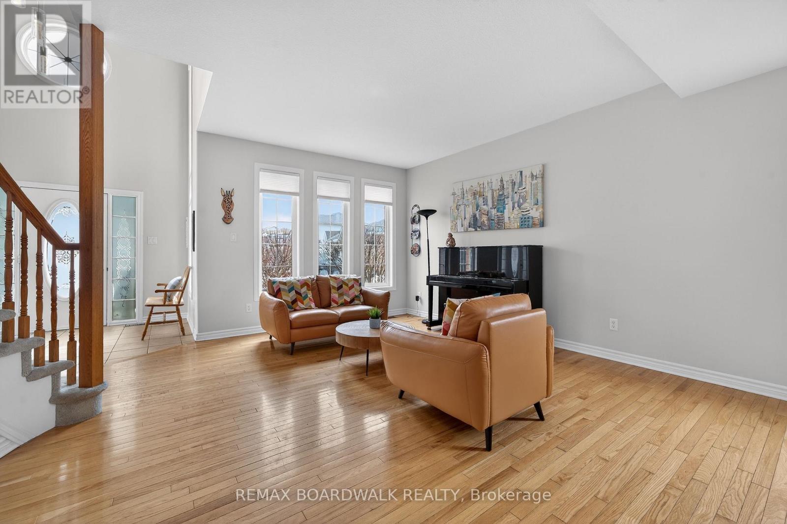 85 Woliston Crescent, Ottawa, Ontario  K2W 1G2 - Photo 7 - X12925080