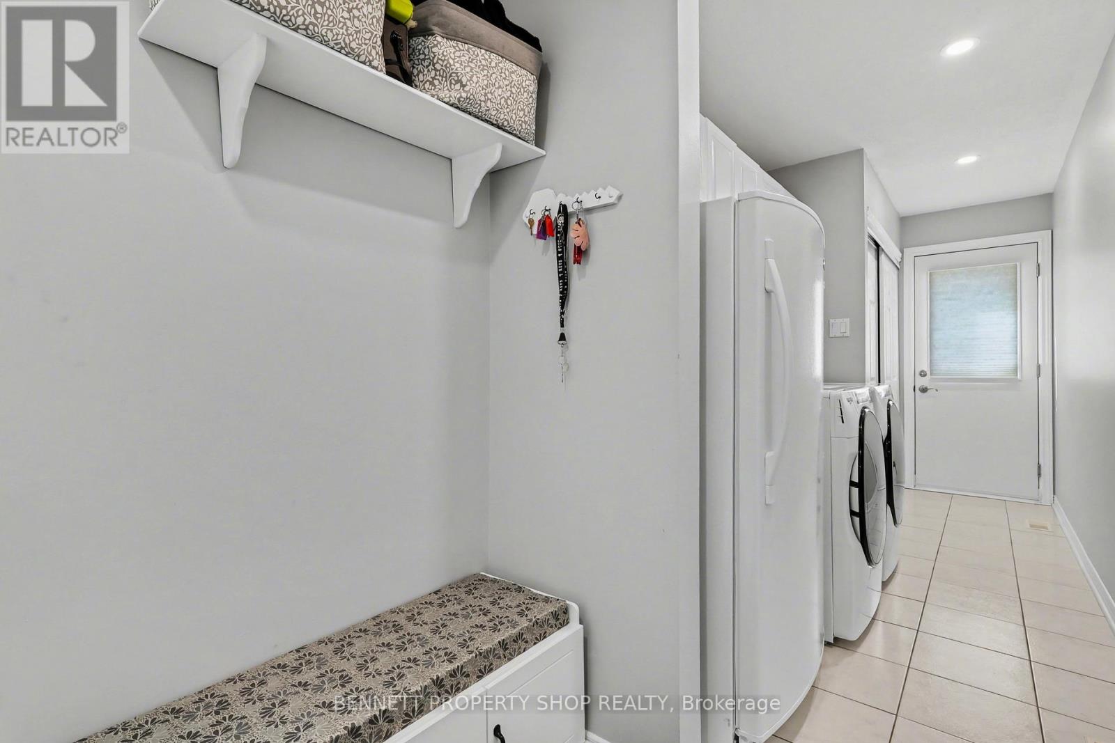 1476 Bourcier Drive, Ottawa, Ontario  K1E 3J8 - Photo 15 - X12925166