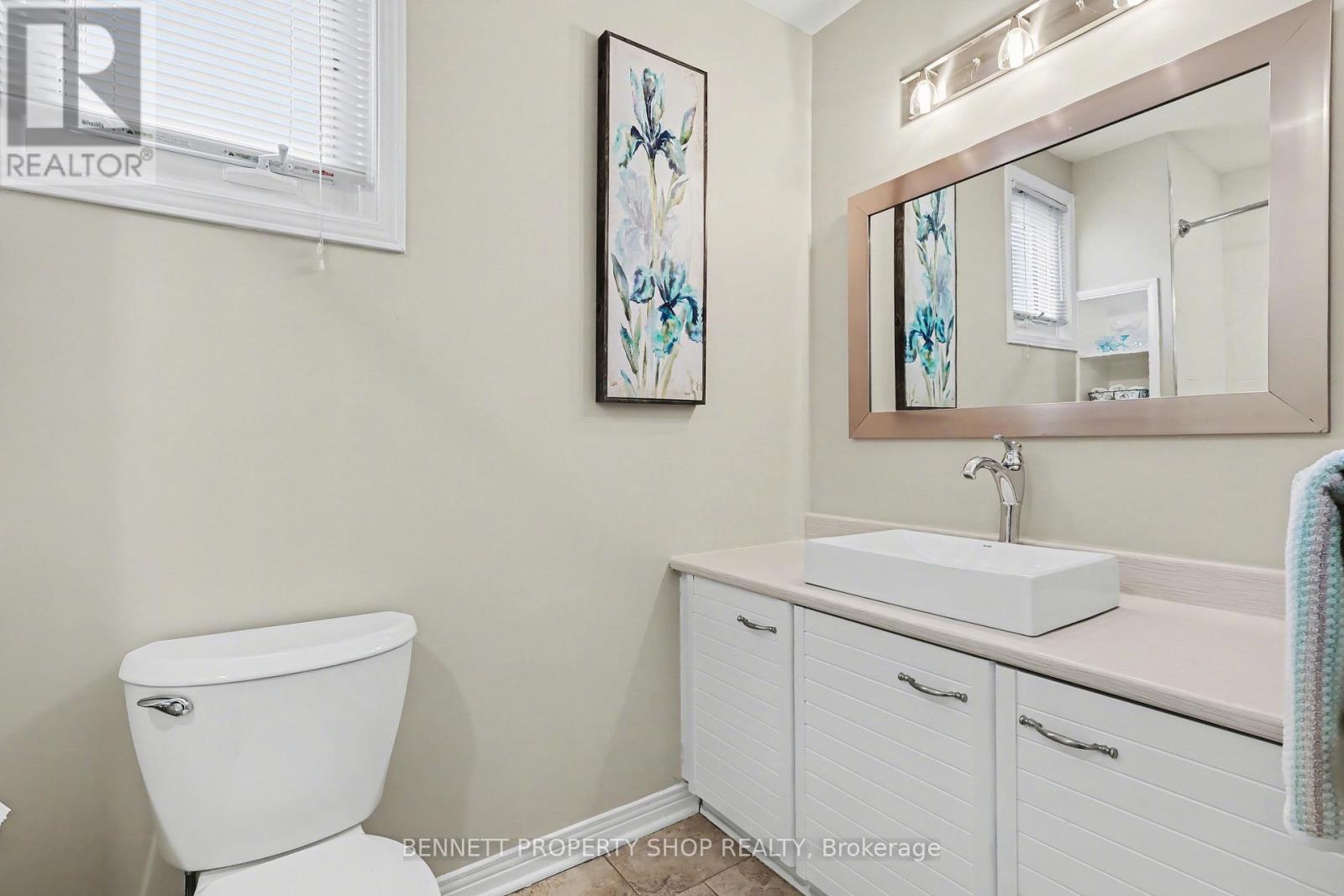 1476 Bourcier Drive, Ottawa, Ontario  K1E 3J8 - Photo 22 - X12925166