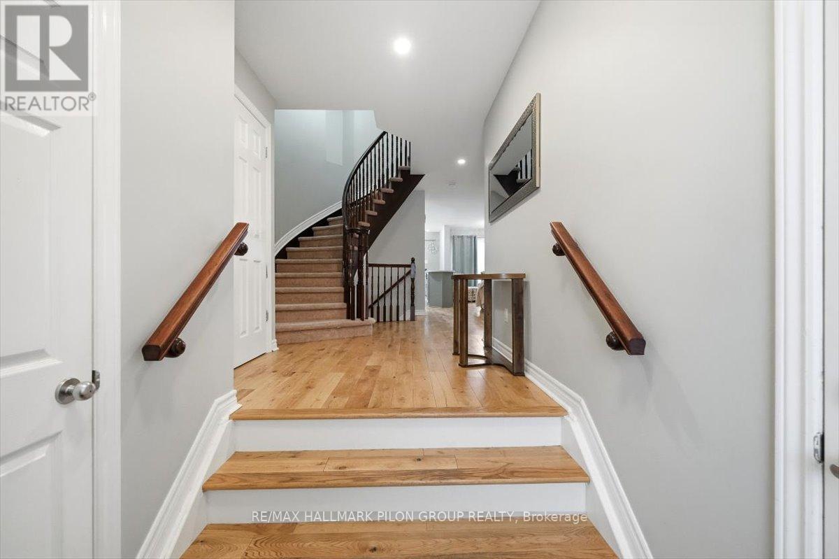 504 Allegro Way, Ottawa, Ontario  K4A 0H6 - Photo 11 - X12925254