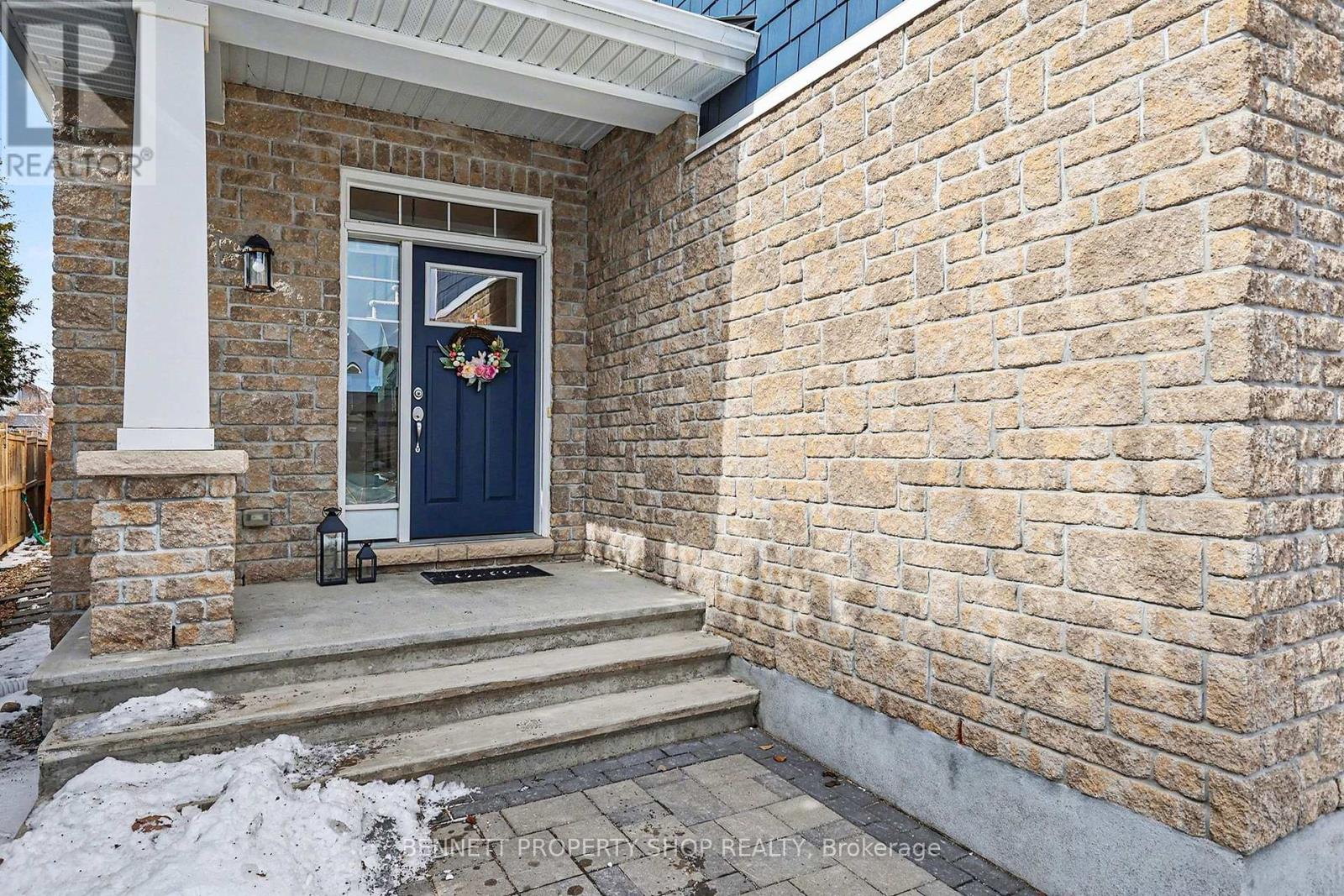 146 Tapadero Avenue, Ottawa, Ontario  K2V 0A7 - Photo 2 - X12925314