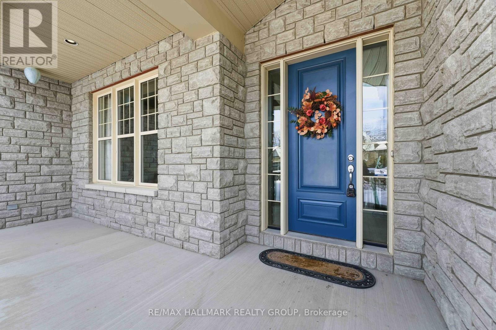 84 Chanonhouse Drive, Ottawa, Ontario  K0A 2Z0 - Photo 2 - X12925318