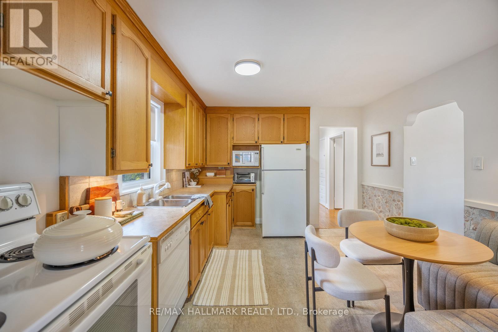 60 Greylawn Crescent, Toronto, Ontario  M1R 2V6 - Photo 15 - E12925086