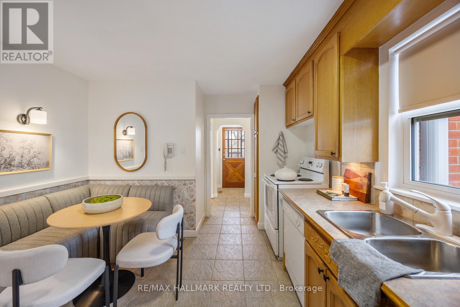 60 Greylawn Crescent, Toronto, Ontario  M1R 2V6 - Photo 16 - E12925086