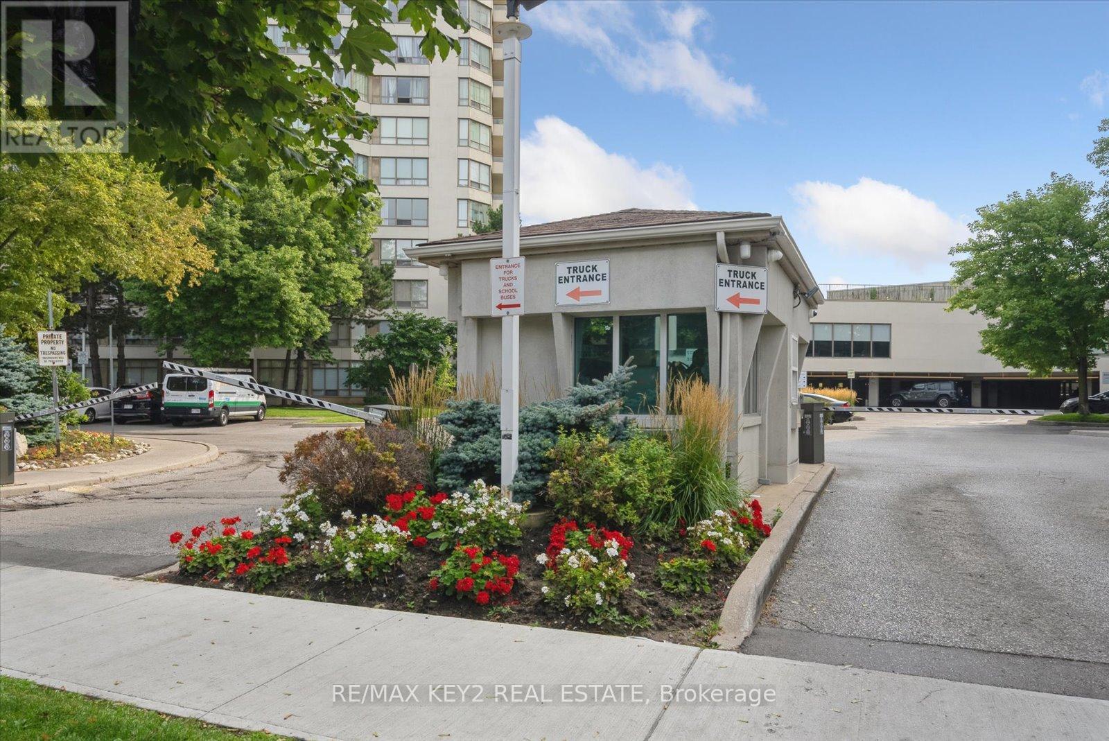 2015 - 5 Greystone Walk Drive, Toronto, Ontario M1K 5J5 - Photo 34 - E12925116