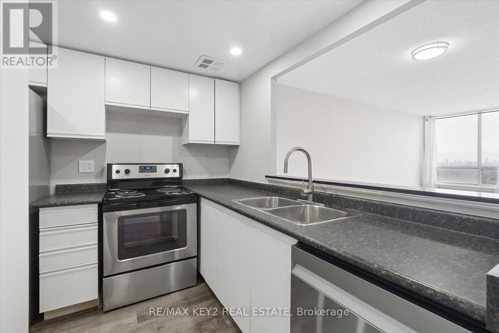 2015 - 5 Greystone Walk Drive, Toronto, Ontario M1K 5J5 - Photo 8 - E12925116