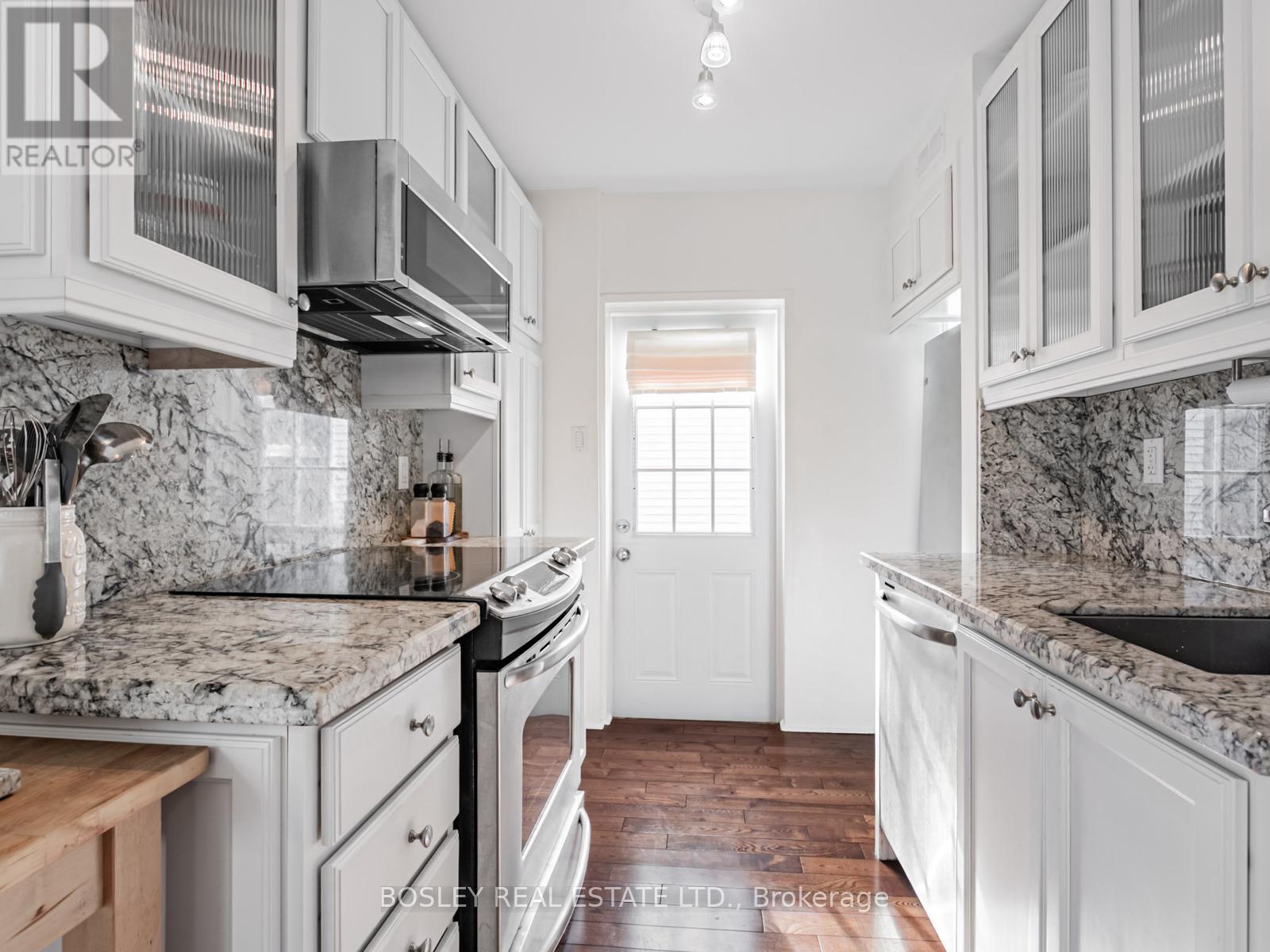 131 Meighen Avenue, Toronto, Ontario  M4B 2H8 - Photo 22 - E12925138