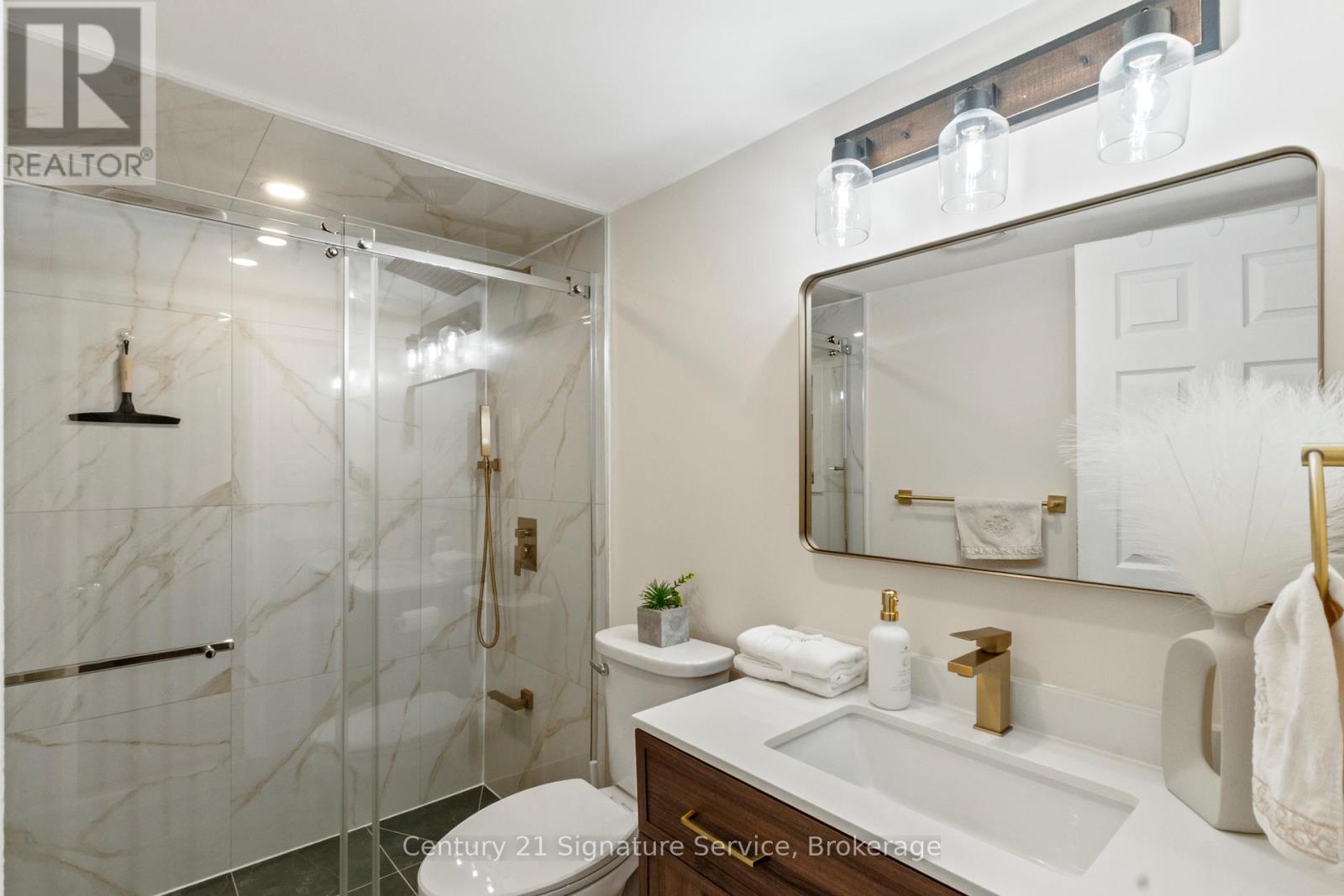 1 - 24 Petra Way, Whitby, Ontario L1R 0A5 - Photo 11 - E12925212