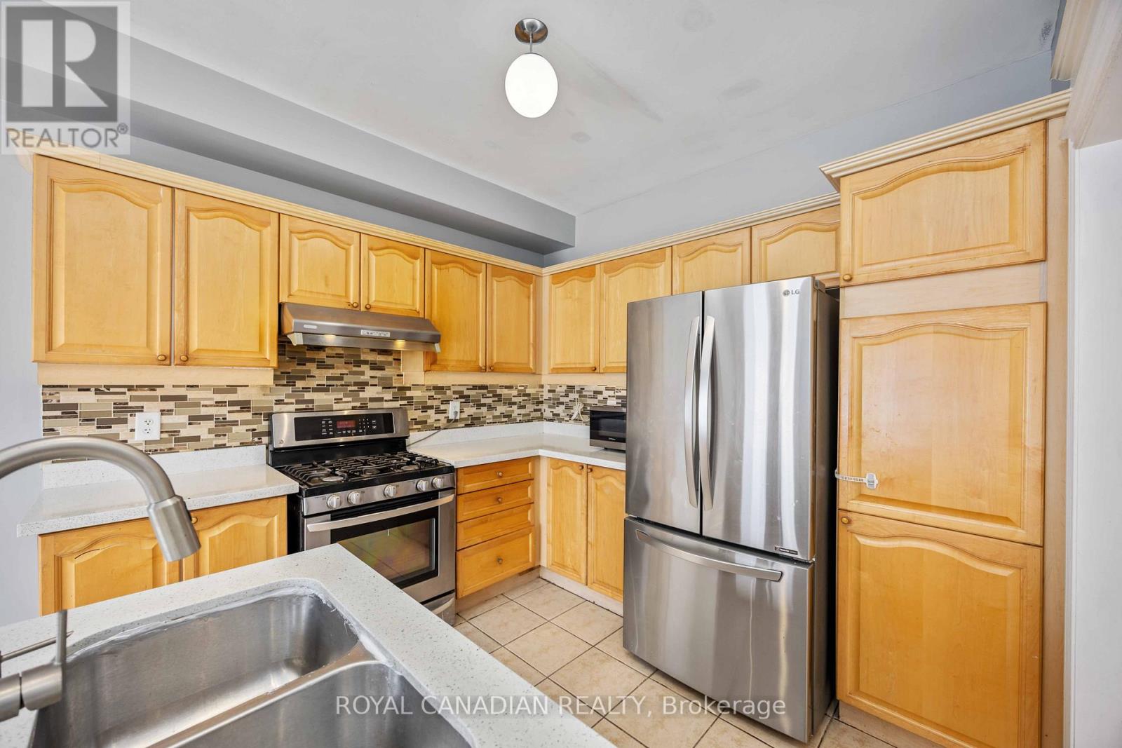 10 Pogonia Street, Toronto (Rouge), Ontario  M1X 2C9 - Photo 11 - E12925286