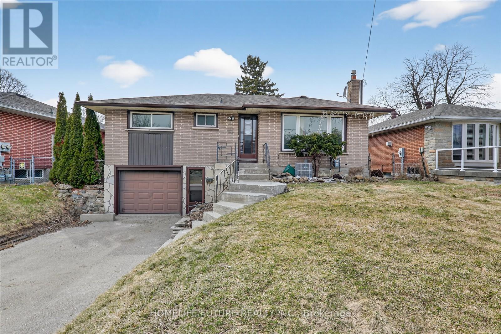 146 ORIOLE STREET, Oshawa, Ontario