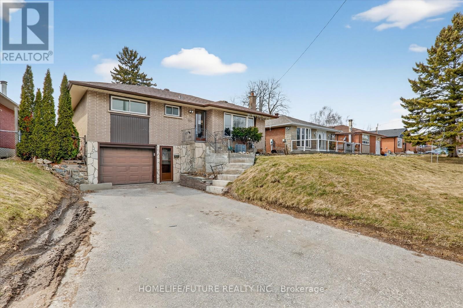 146 Oriole Street, Oshawa, Ontario  L1H 6Y6 - Photo 2 - E12925290