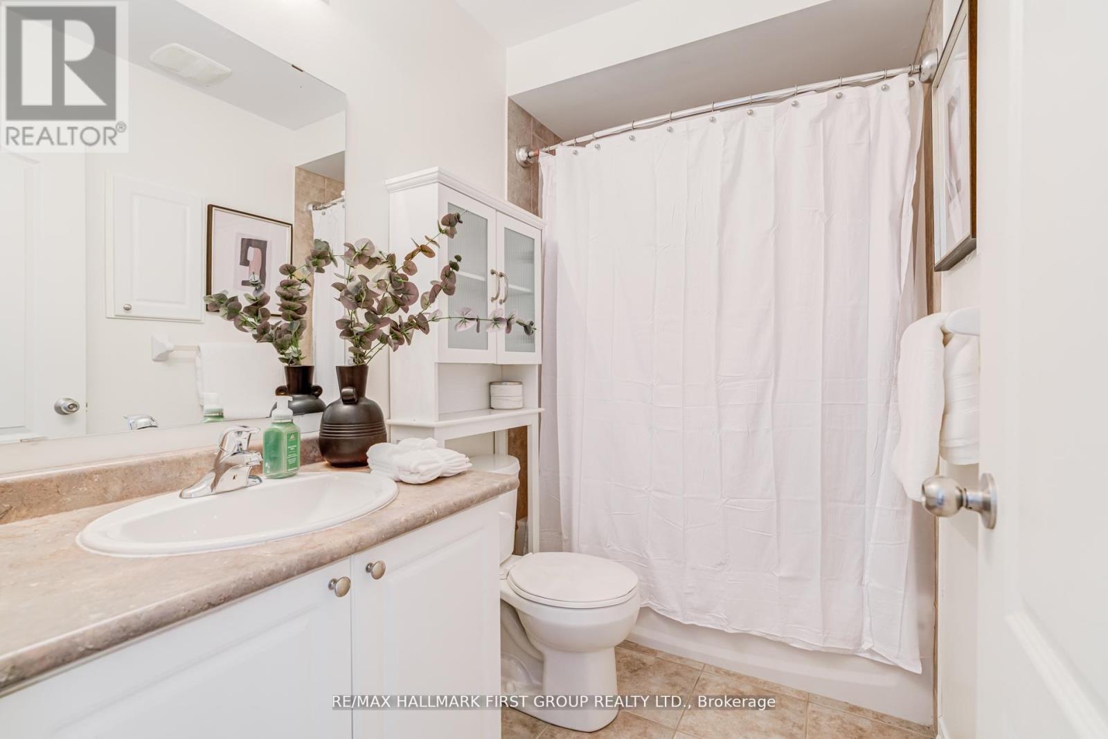 31 Reevesmere Lane, Ajax (Northeast Ajax), Ontario  L1Z 0L3 - Photo 11 - E12925324