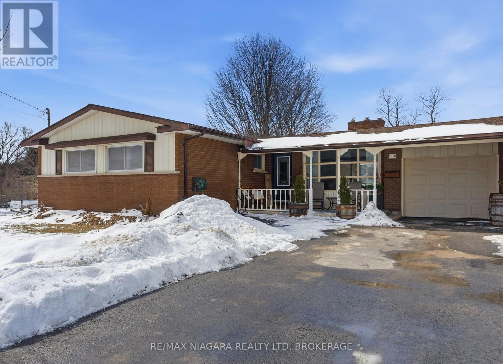 1350 Haist Street, Pelham (Fonthill), Ontario  L0S 1M0 - Photo 2 - X12925114