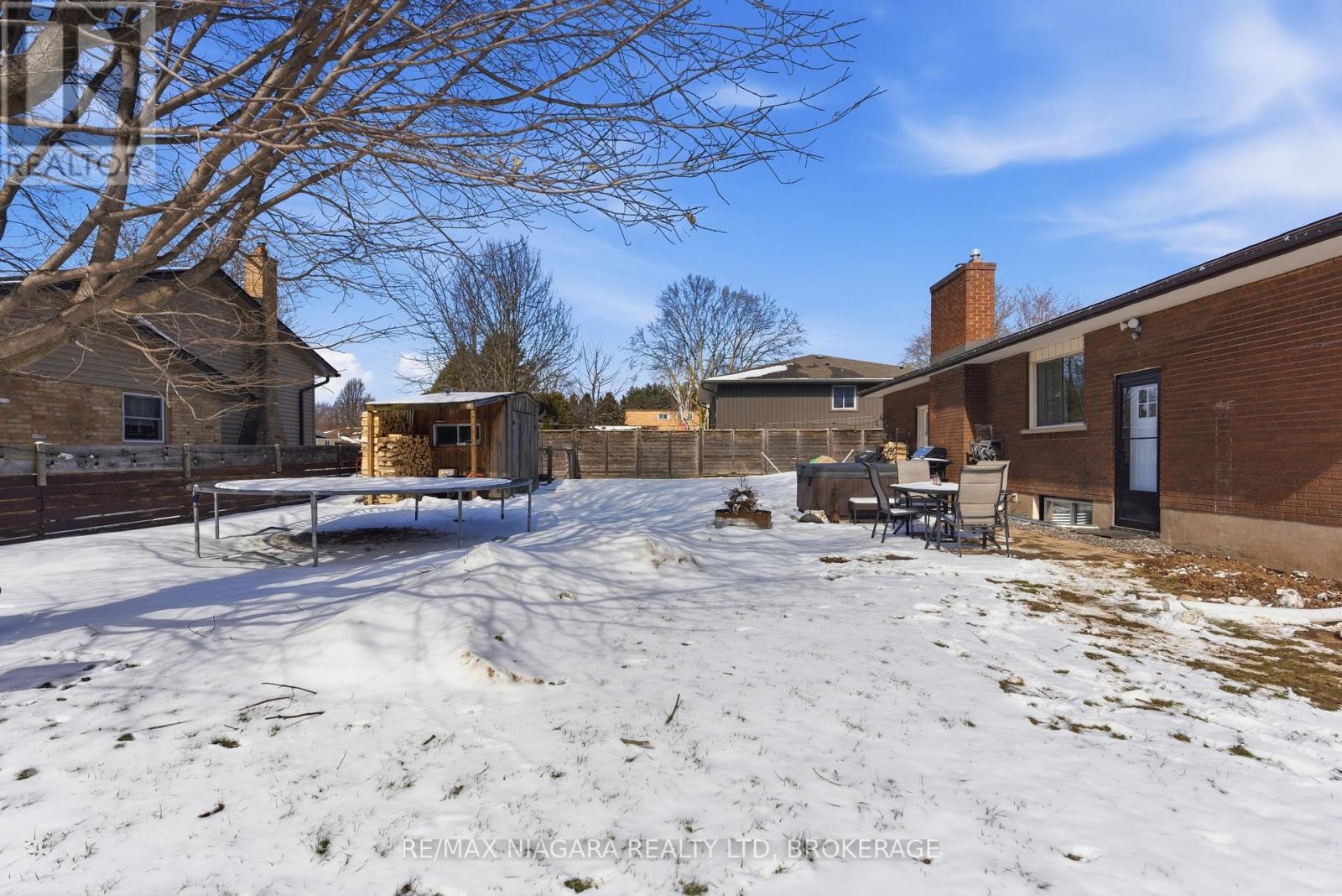 1350 Haist Street, Pelham (Fonthill), Ontario  L0S 1M0 - Photo 33 - X12925114