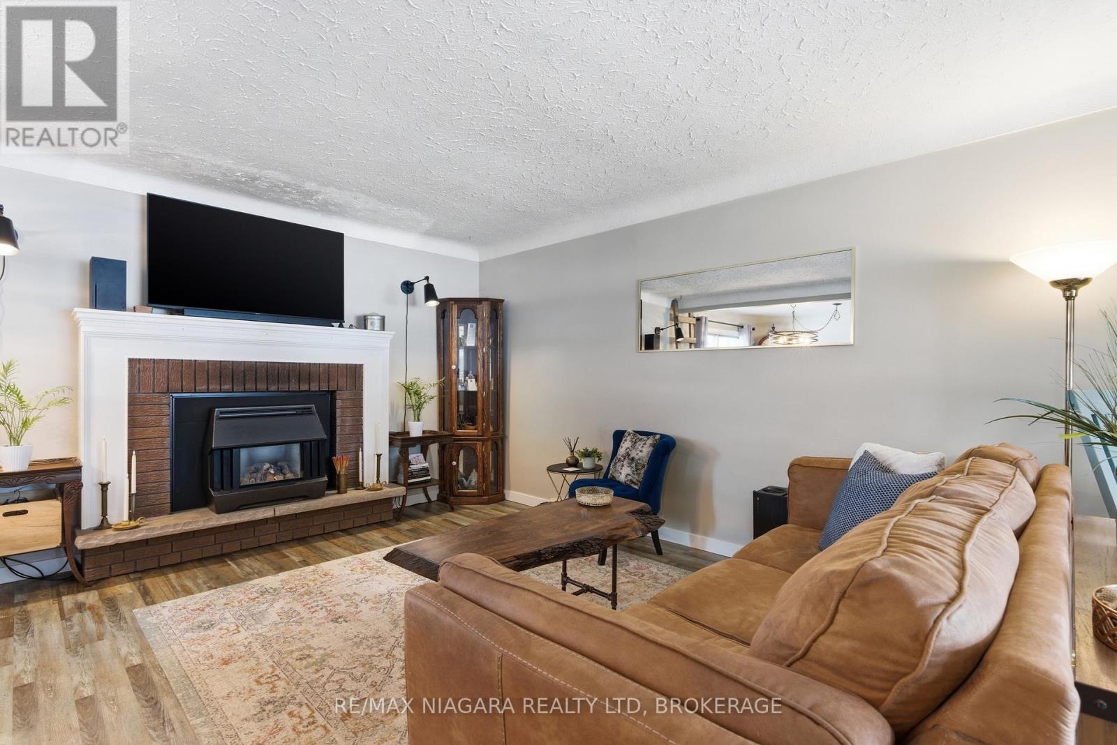 1350 Haist Street, Pelham (Fonthill), Ontario  L0S 1M0 - Photo 8 - X12925114