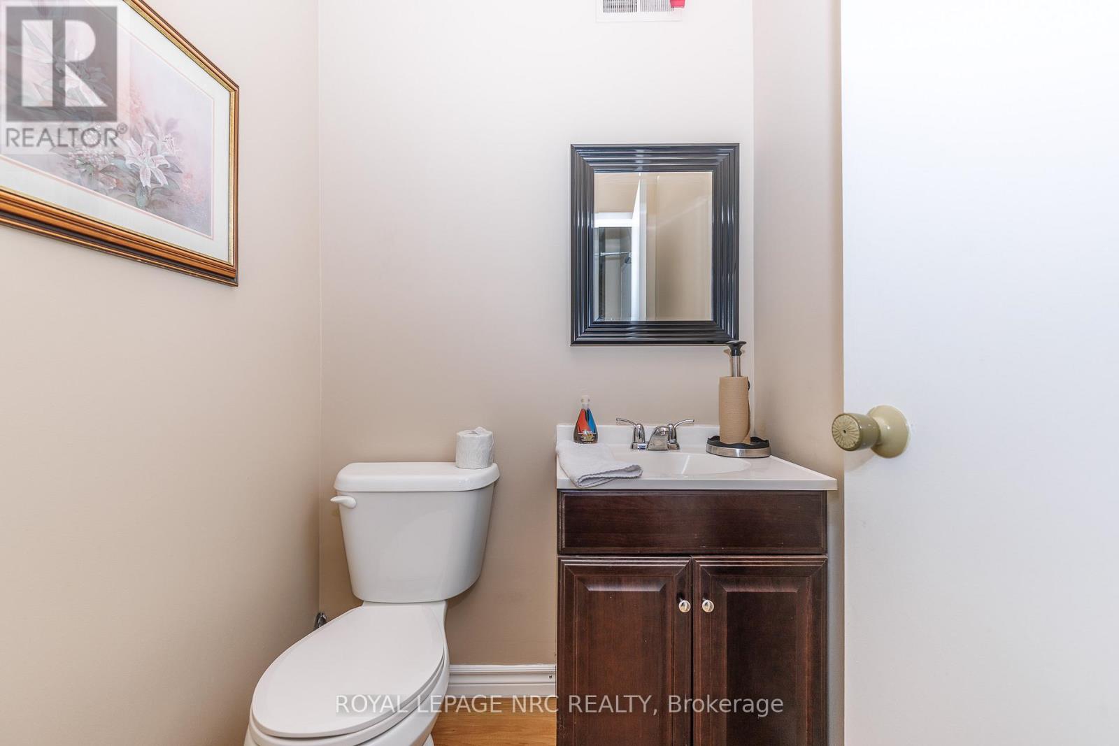 308 - 3955 Portage Road, Niagara Falls, Ontario  L2J 3W2 - Photo 26 - X12925128