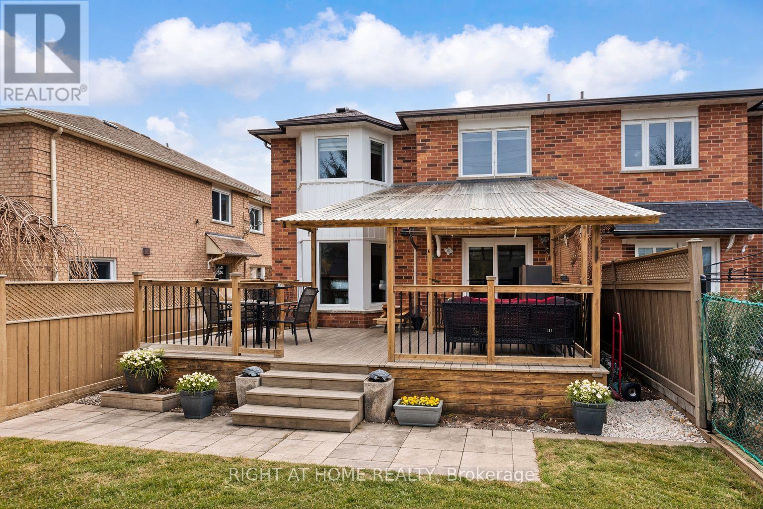 559 WALPOLE CRESCENT, Newmarket, Ontario