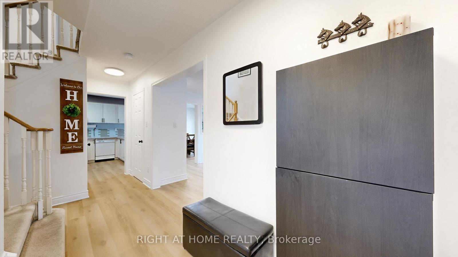 559 Walpole Crescent, Newmarket (Stonehaven-Wyndham), Ontario  L3X 2B5 - Photo 21 - N12925084